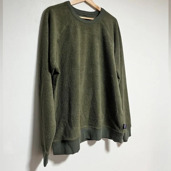 Patagonia Olive Reversible Fleece Pullover | Cozy | XL Fit | Outdoor Staple - Picture 7 of 9